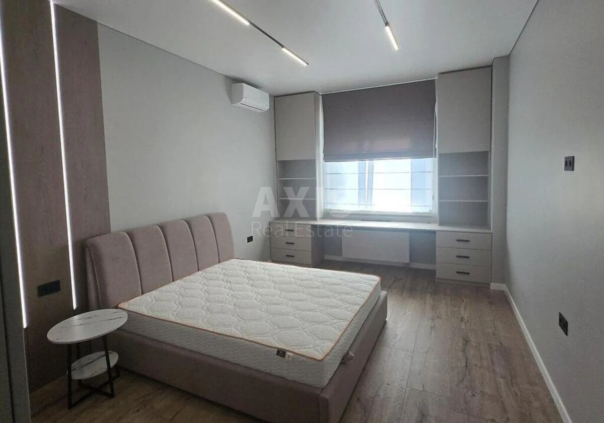 2к квартира ул. Вышгородская 45708337