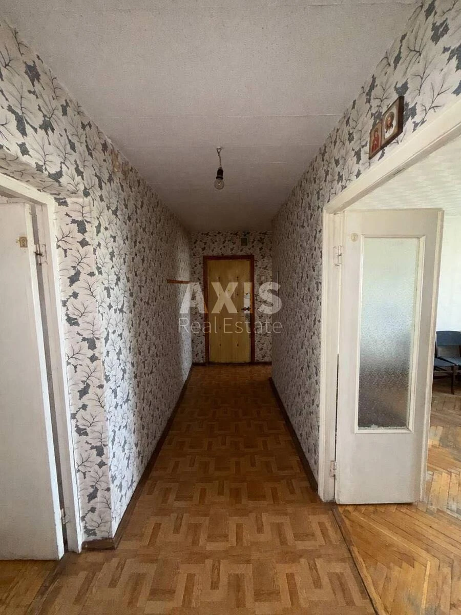 4k apartment pr-t Romana Shuhevicha 26712467