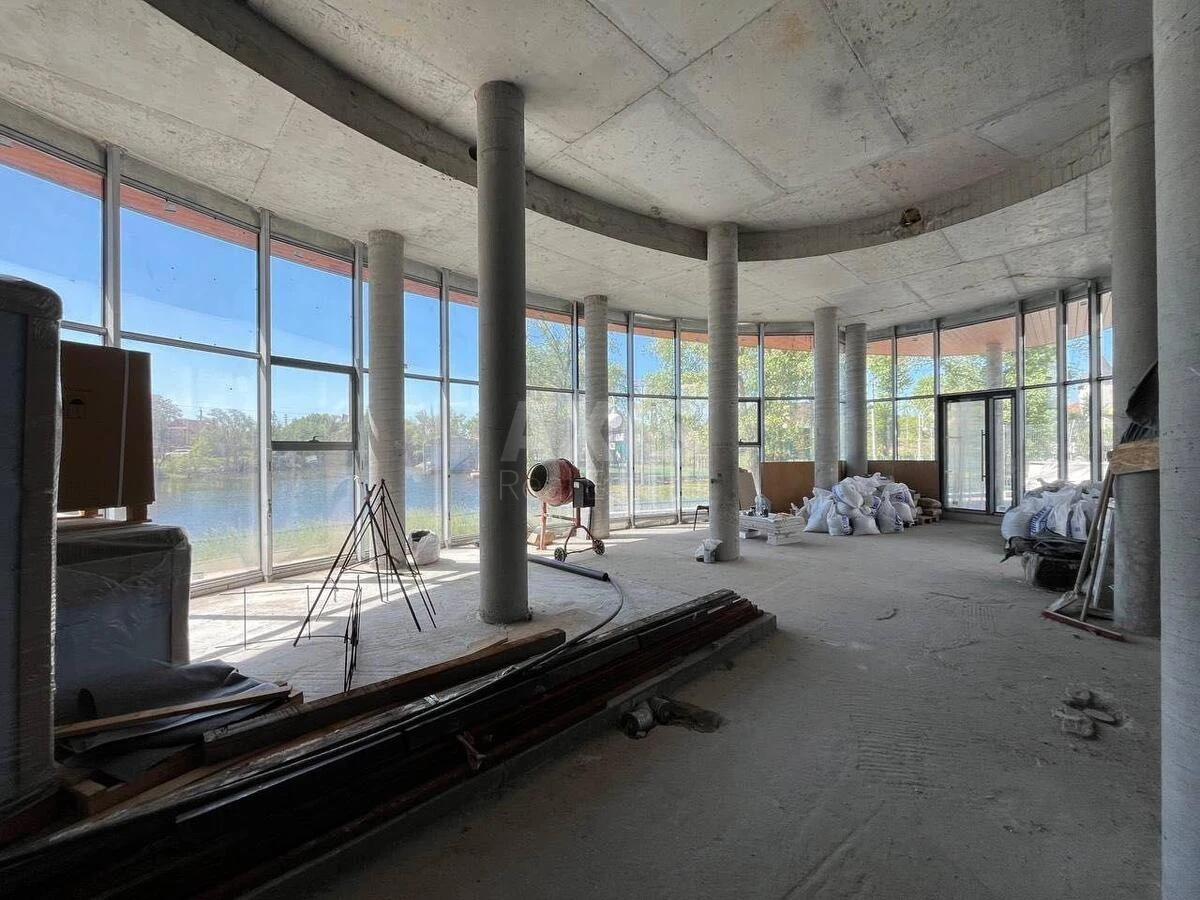 Объект сервиса ул. Олимпия Галика 75, 350м2647839