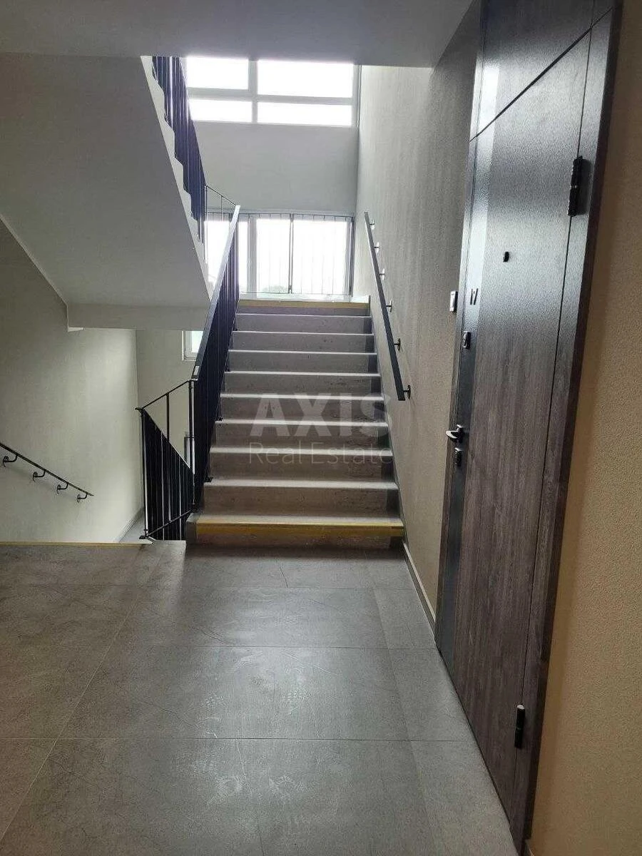3k apartment vul. Saljutna 2Б7110613