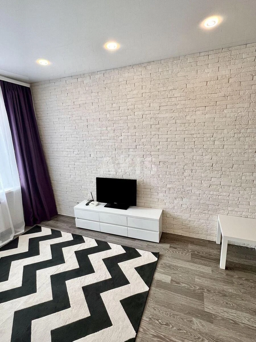 1k apartment vul. Rusovoi' Sofii' 648363