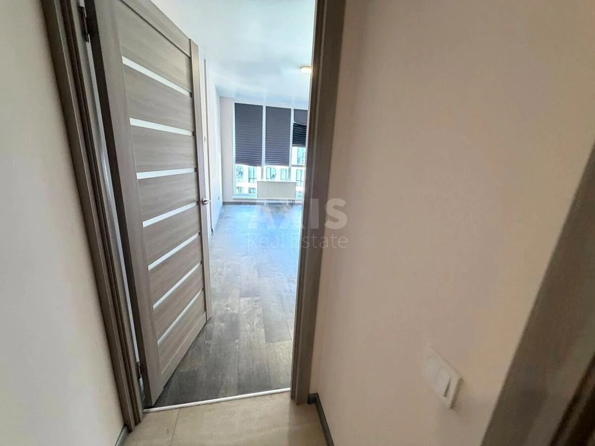 Office vul. Central'na 21А, 84m27127911