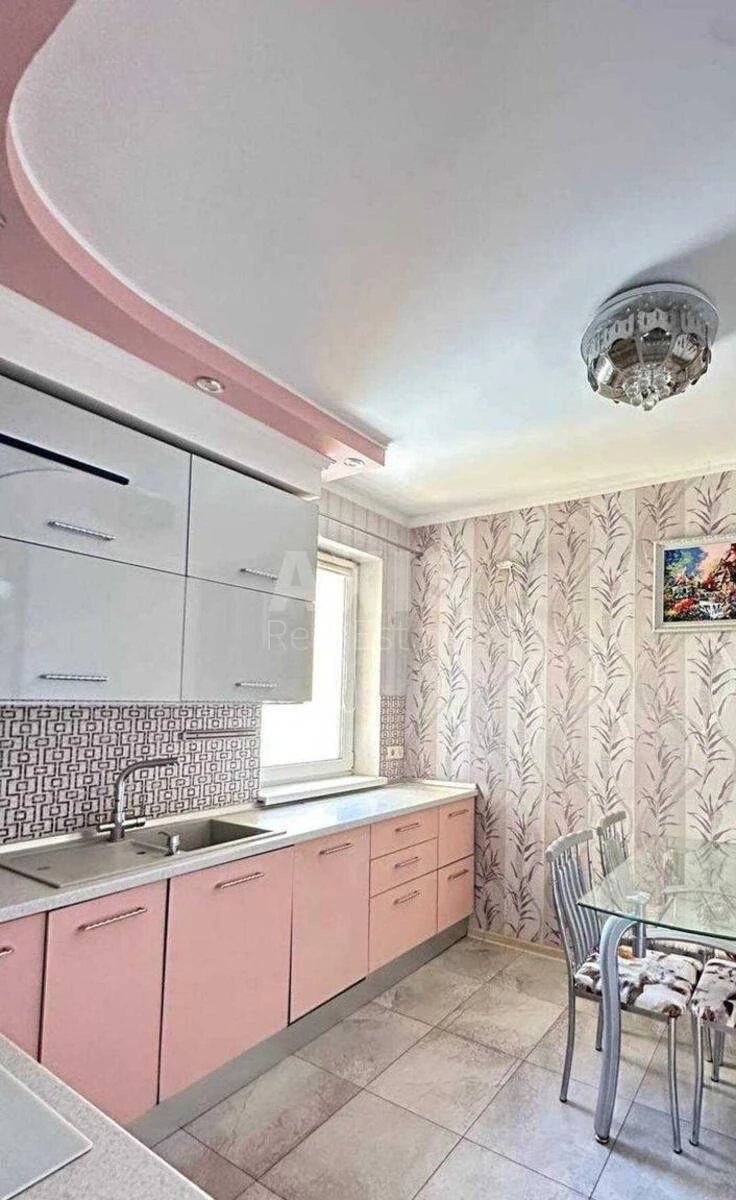 2k apartment vul. Kondratjuka Jurija 7651880