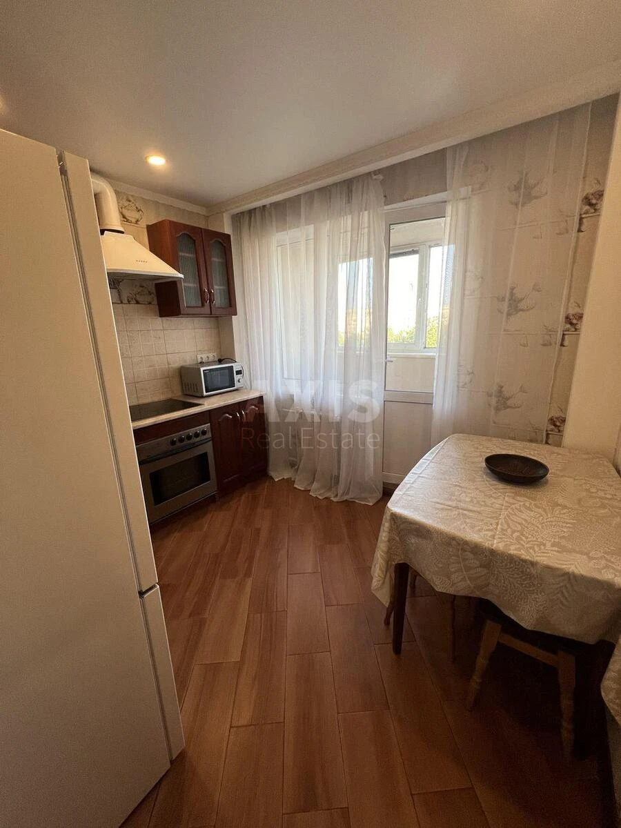 1k apartment vul. Rajduzhna 1664331