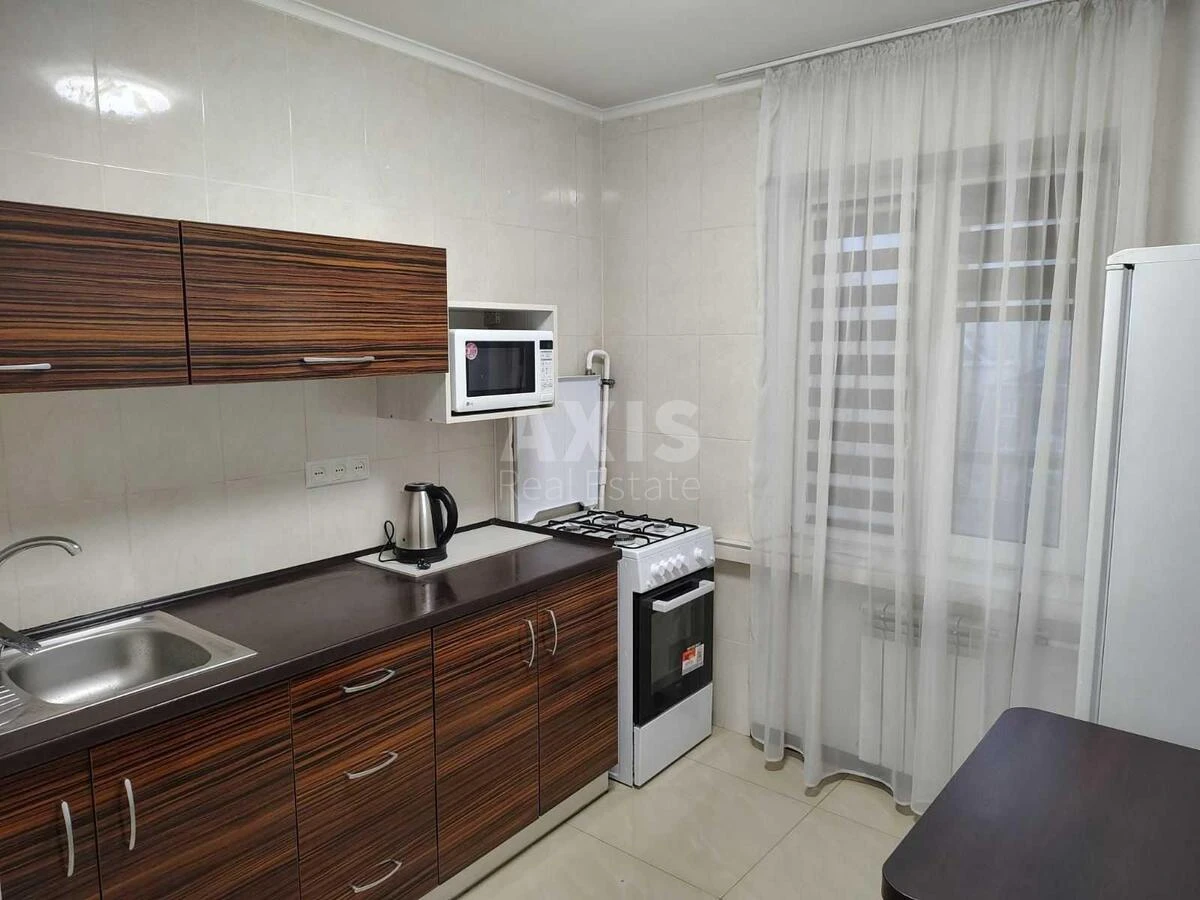 1k apartment uzv. Klovs'kyj 2067160