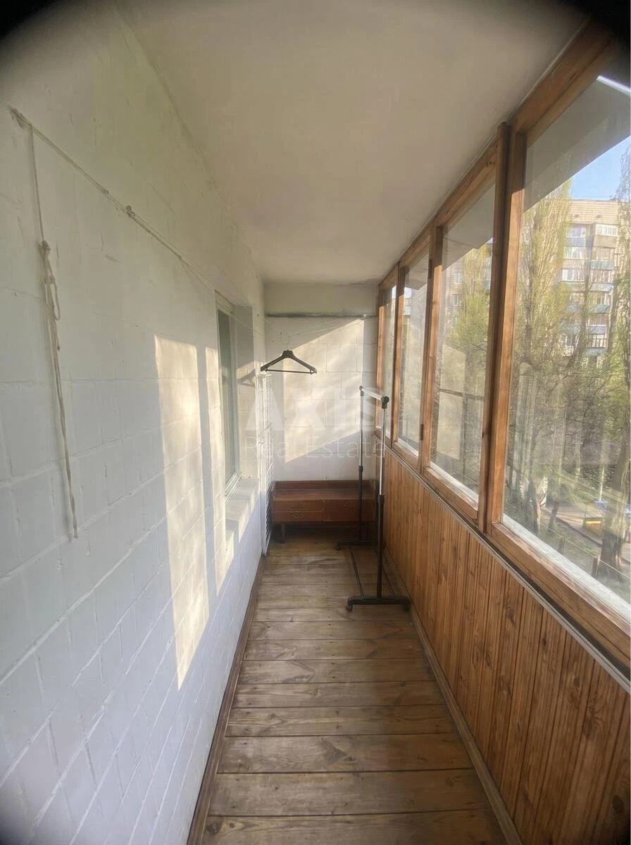 1k apartment uzv. Klovs'kyj 20688715