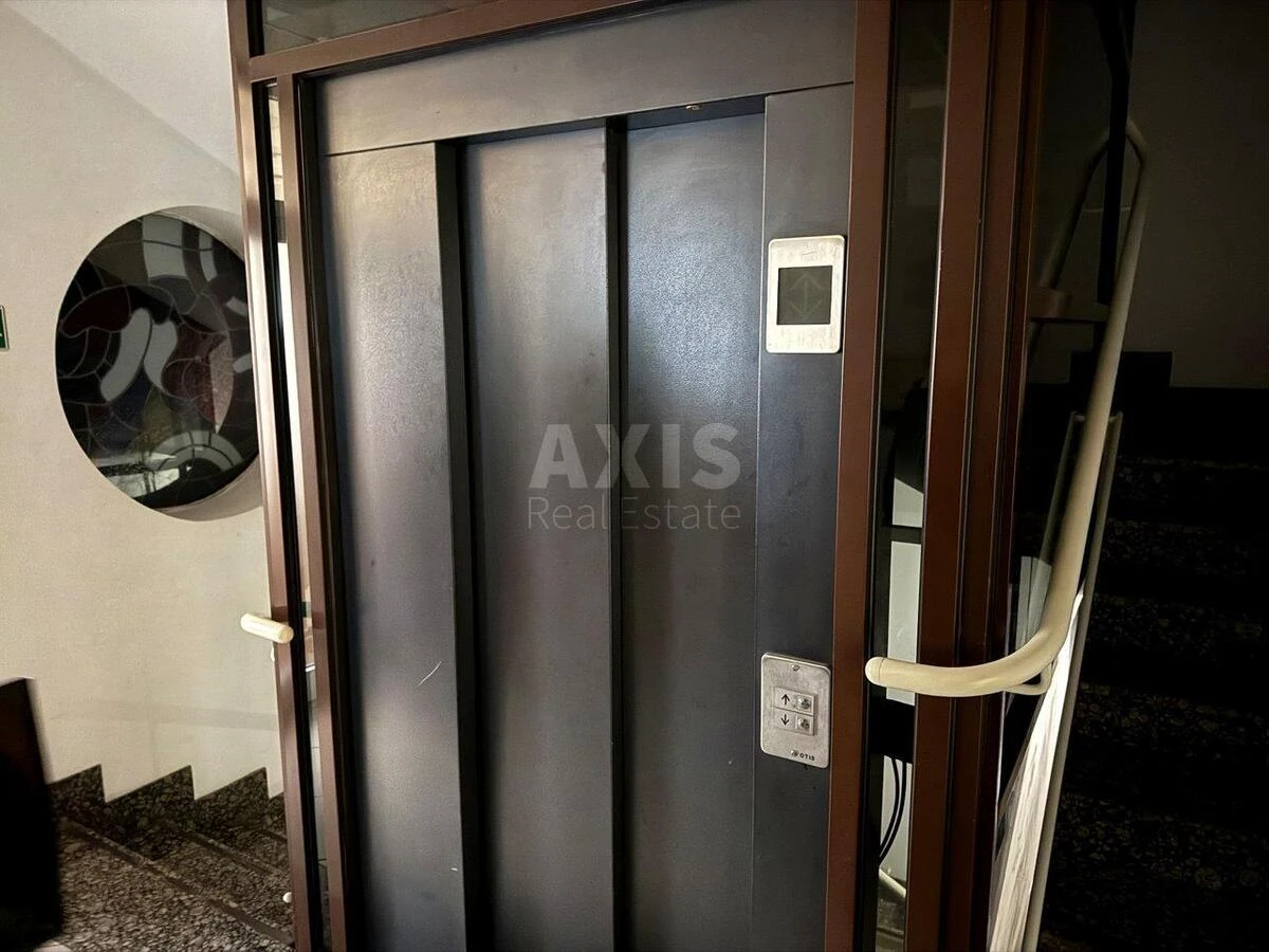 Office vul. Volodymyrs'ka 73, 193m2657581