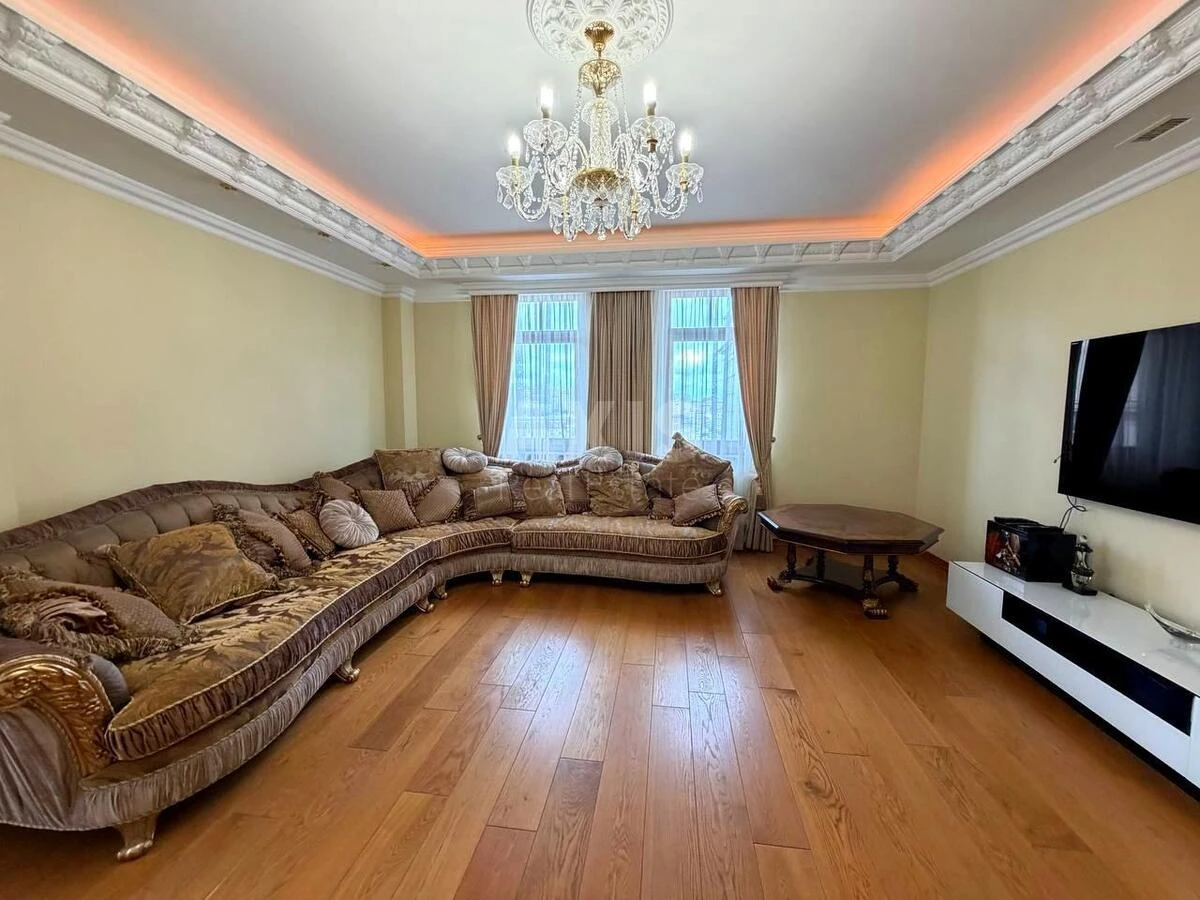 4k apartment vul. Ol'gyns'ka 66772111