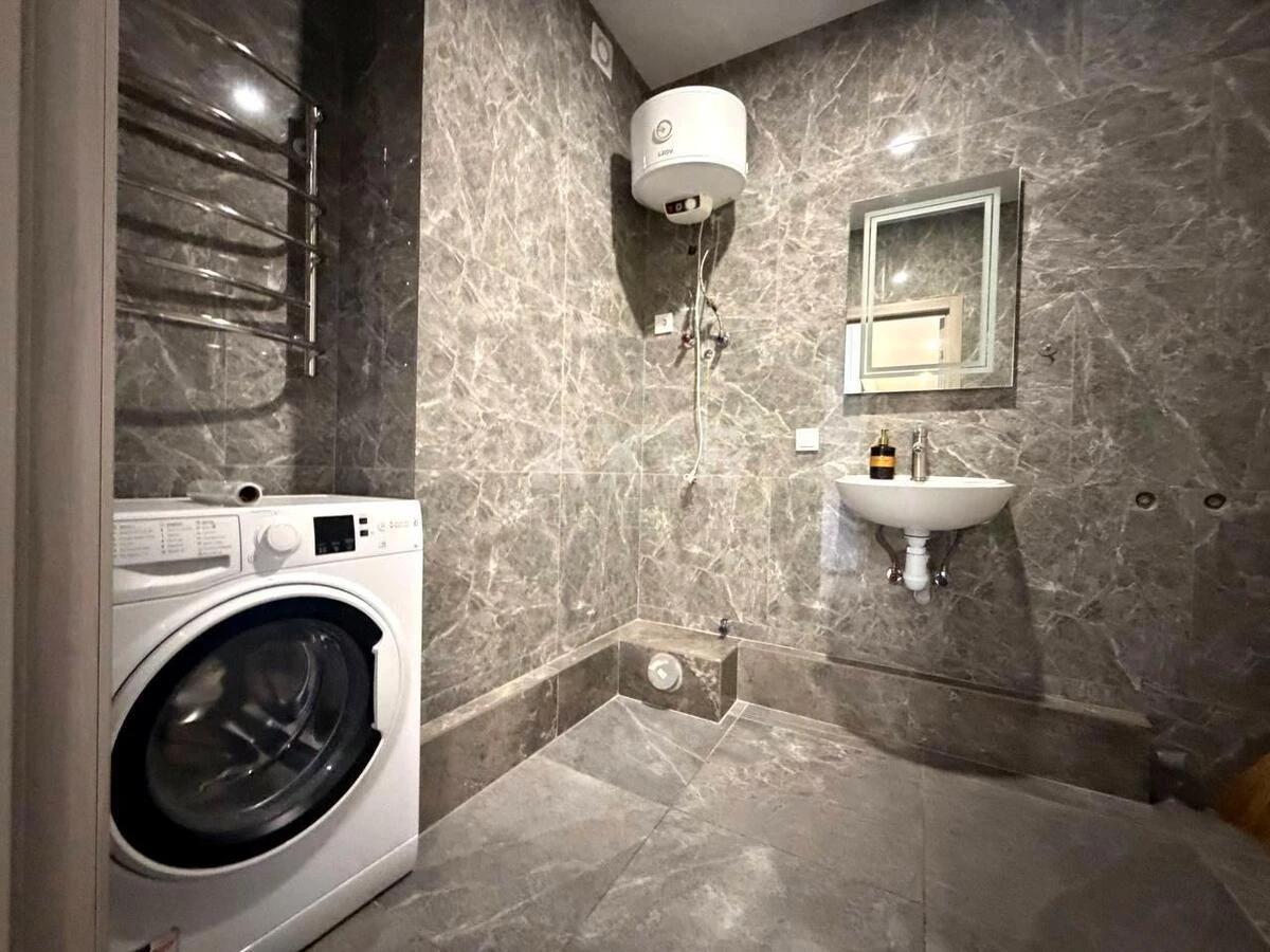 Офис ул. Центральная 21А, 84м27127912
