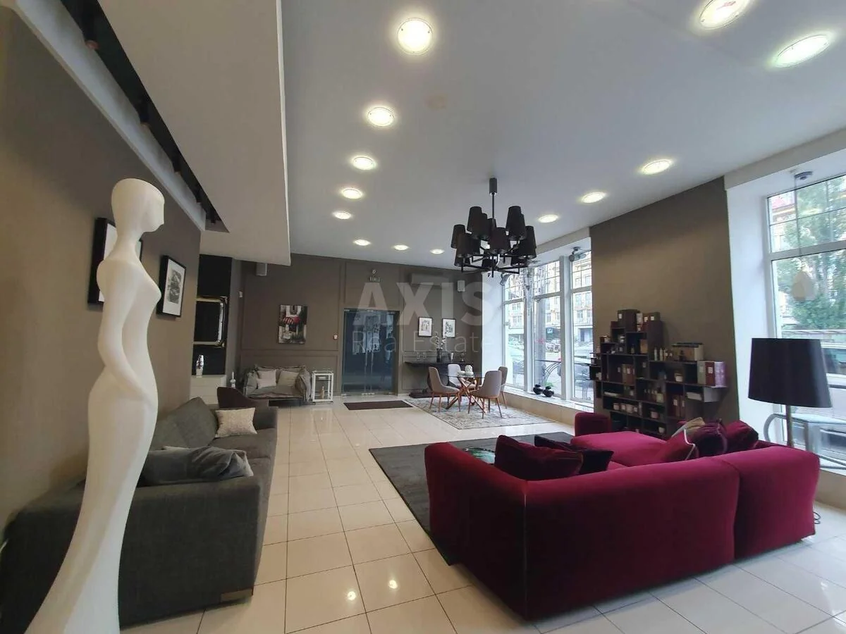 Trade object vul. Verhnij Val 30, 187m2