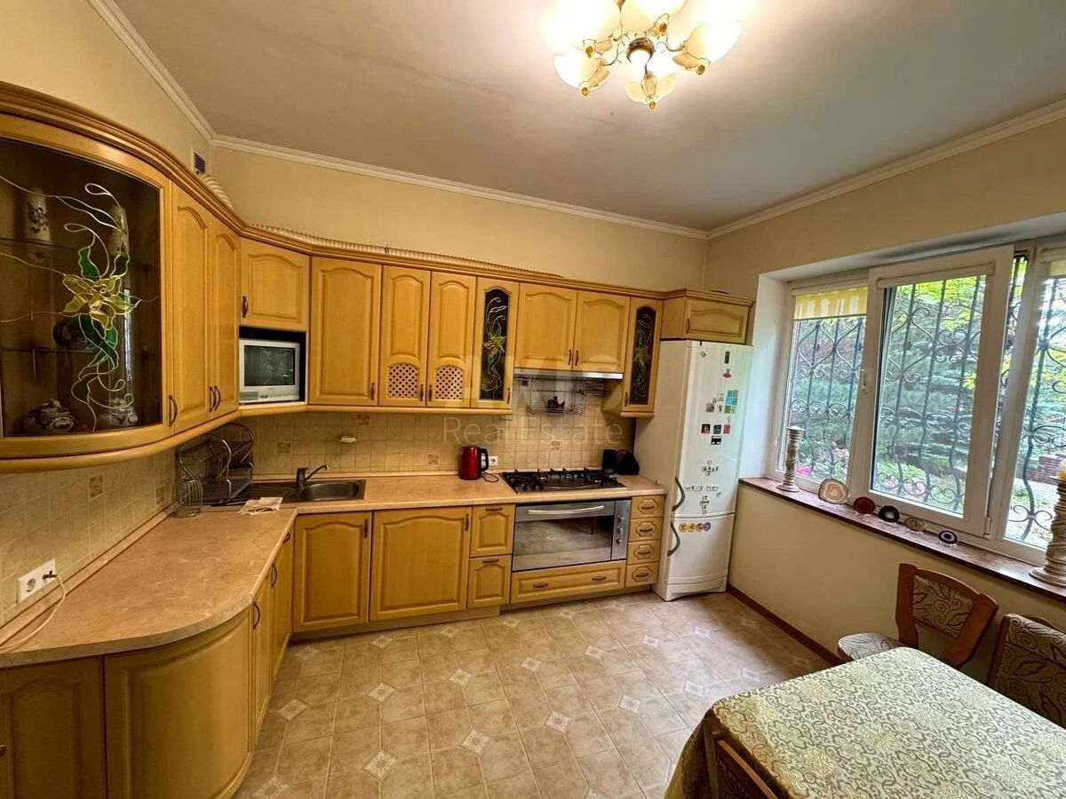 House vul. Bogatyrs'ka, 200m2, Kyiv city6551811