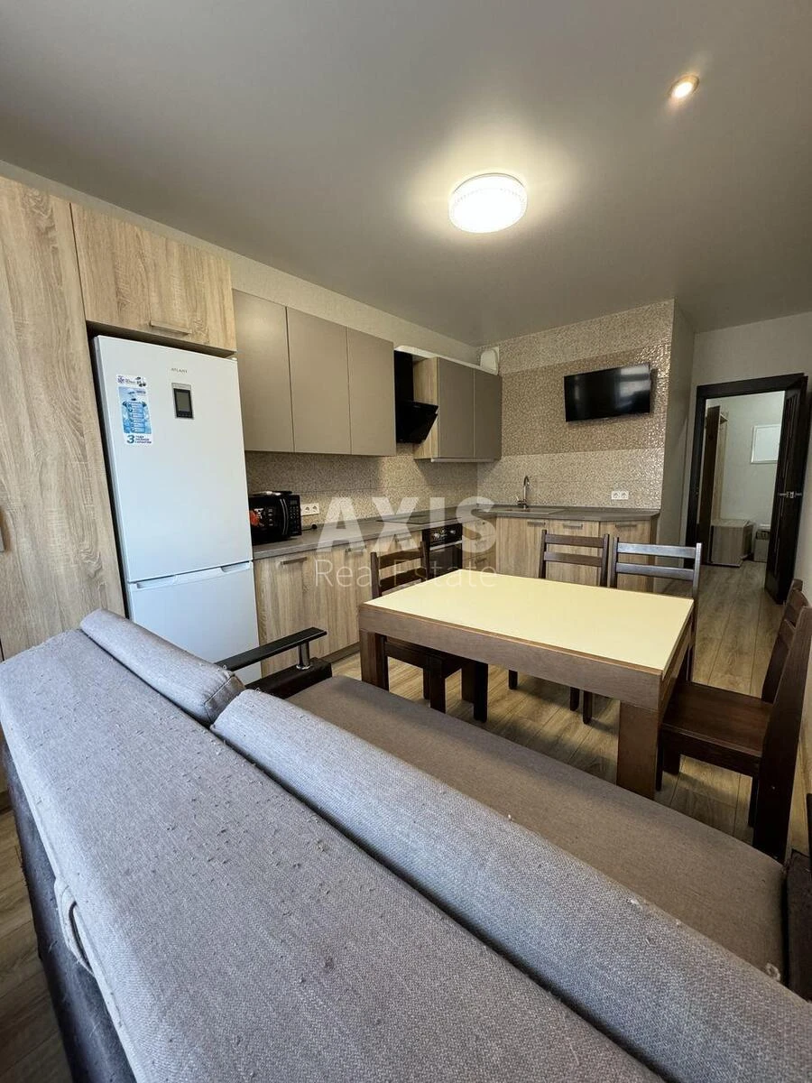 1k apartment vul. Feodosijs'ka two litres570860