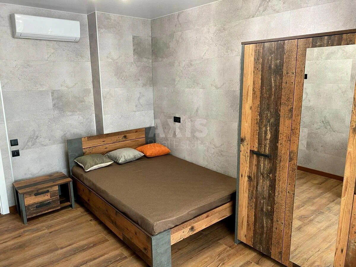 2к квартира пр-т Лобановского 144701536