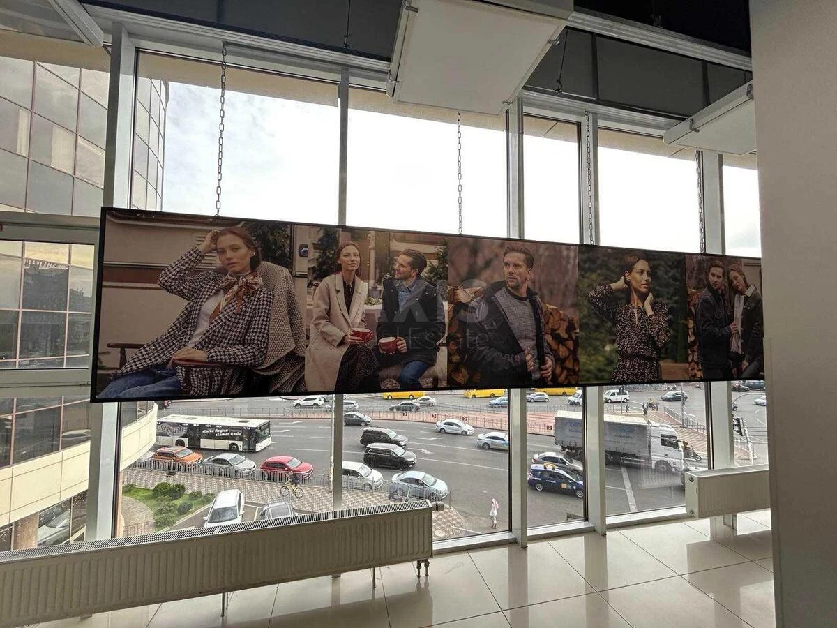 Trade object vul. Sverstjuka Jevgena 2Б, 1000m26241811