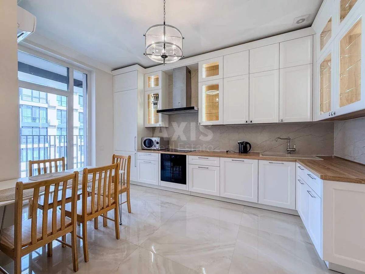 3k apartment vul. Bul'varno-Kudrjavs'ka 17