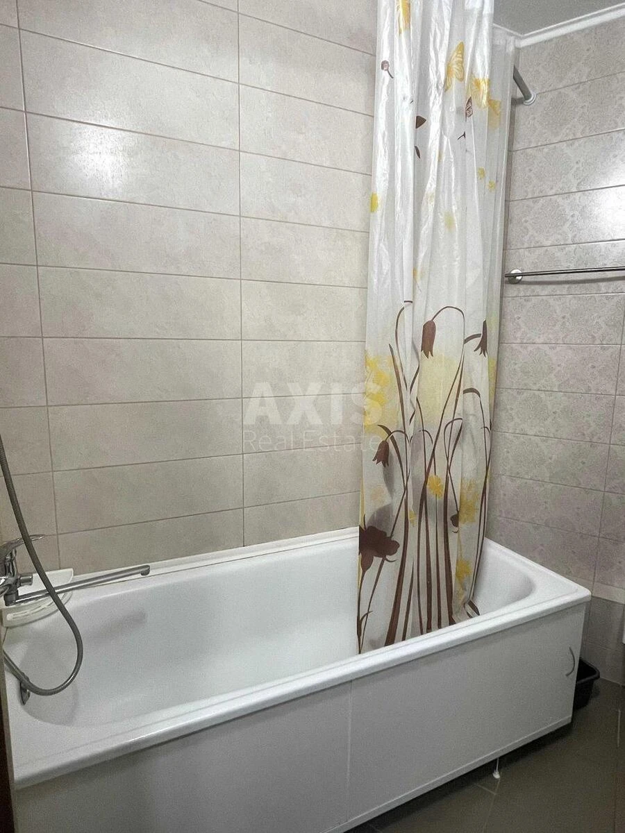 1к квартира пр-т Глушкова Академика 6696784
