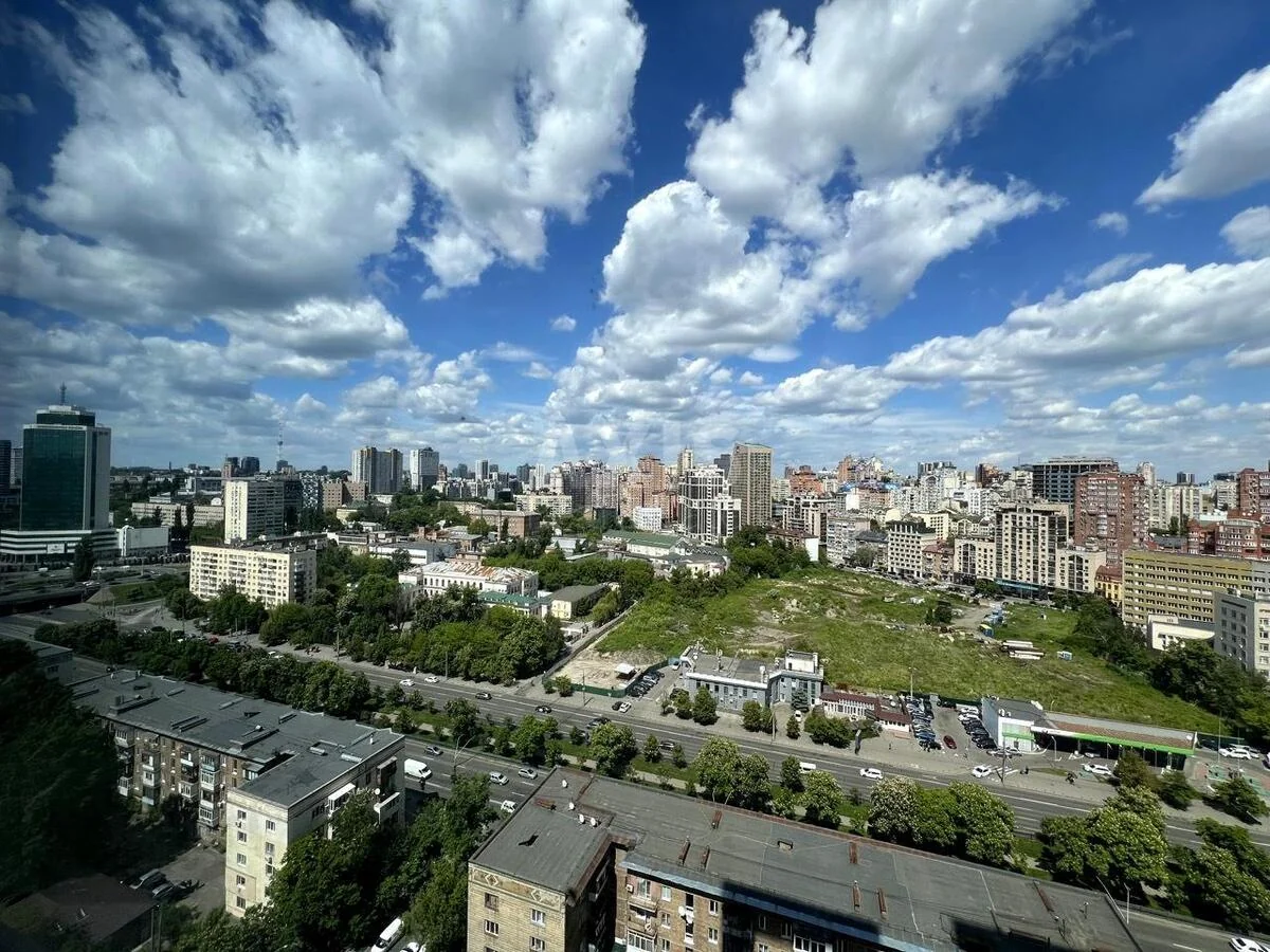 3к квартира пр-т Берестейський 5В