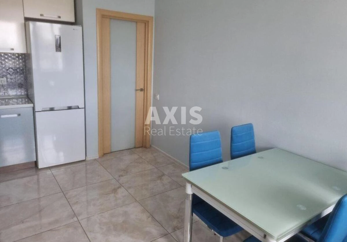 2к квартира ул. Малевича Казимира 89648931