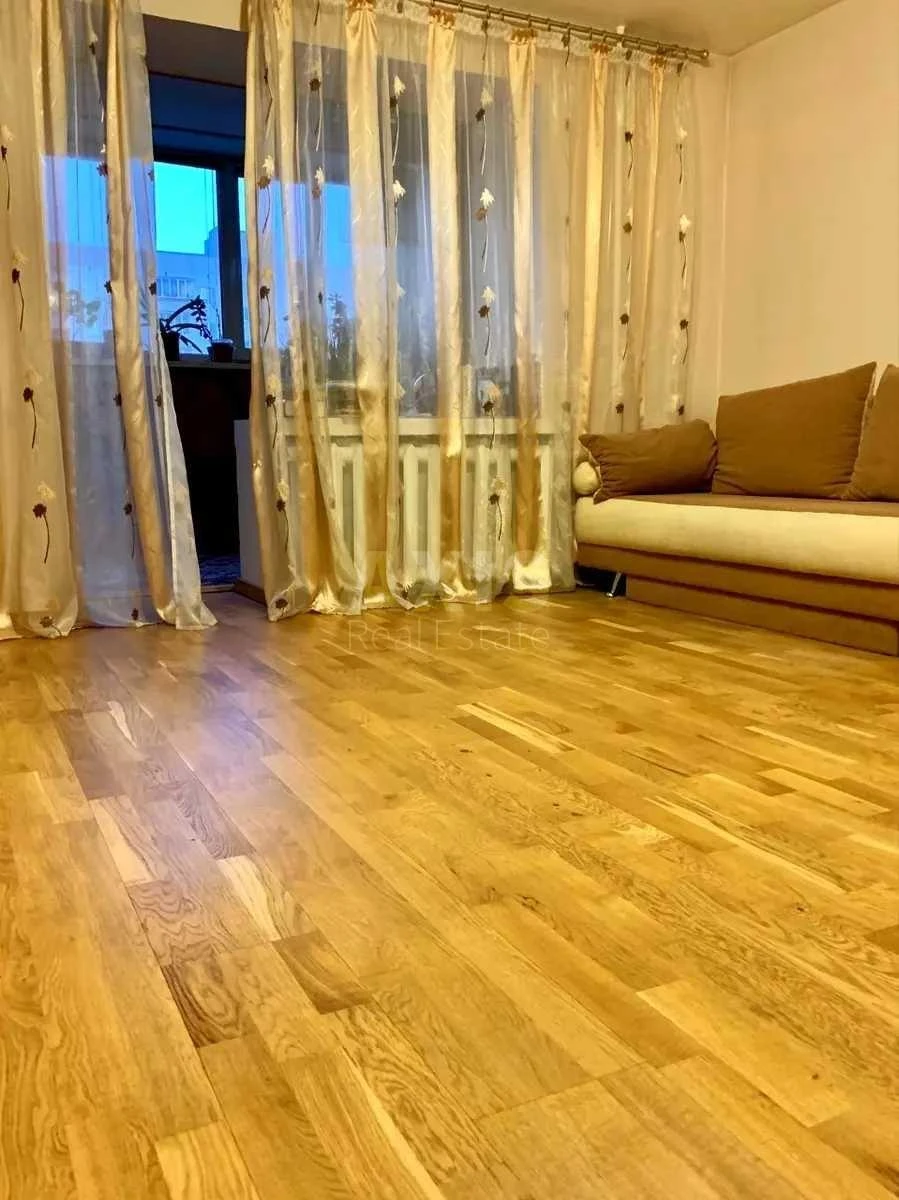 3к квартира ул. Новаторов 9700544