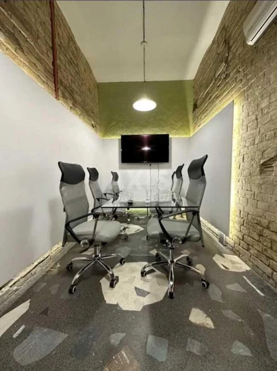 Office vul. Hmel'nyc'kogo Bogdana 74, 130m2672013