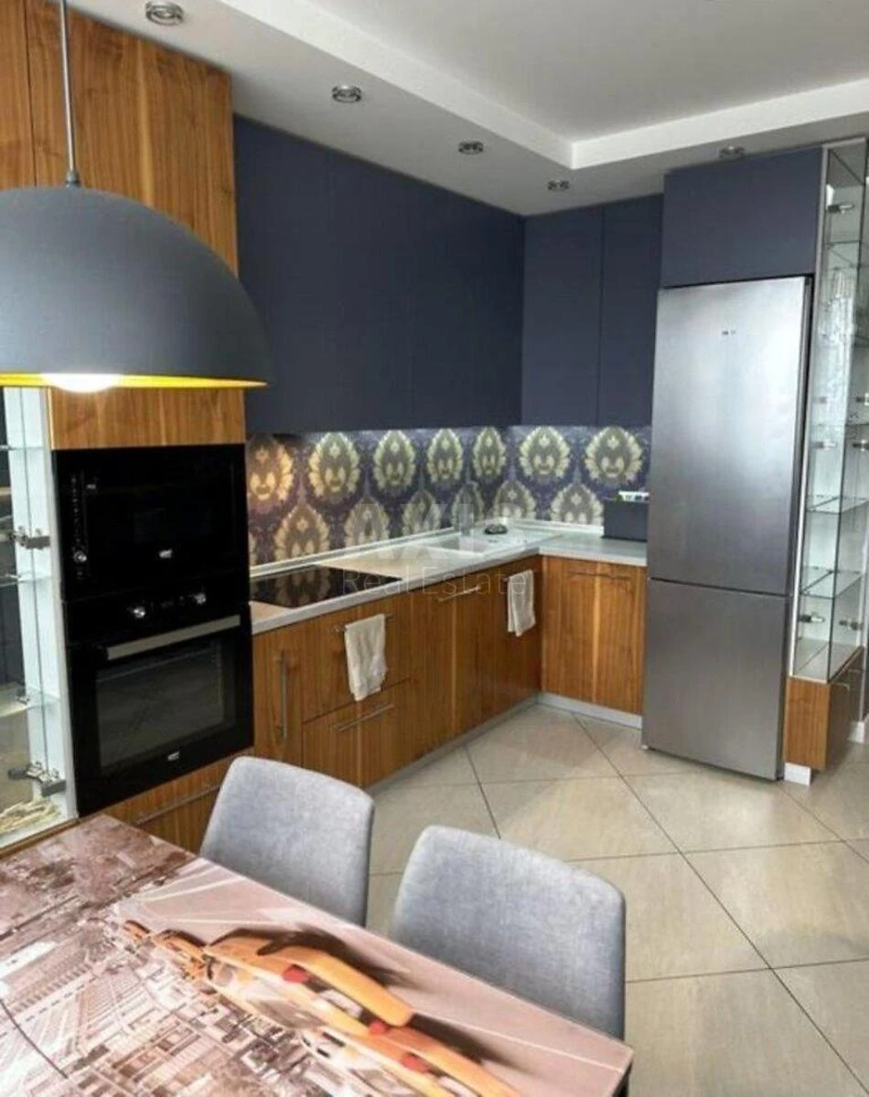 3k apartment vul. Sikors'kogo Igorja Aviakonstruktora 1А72034