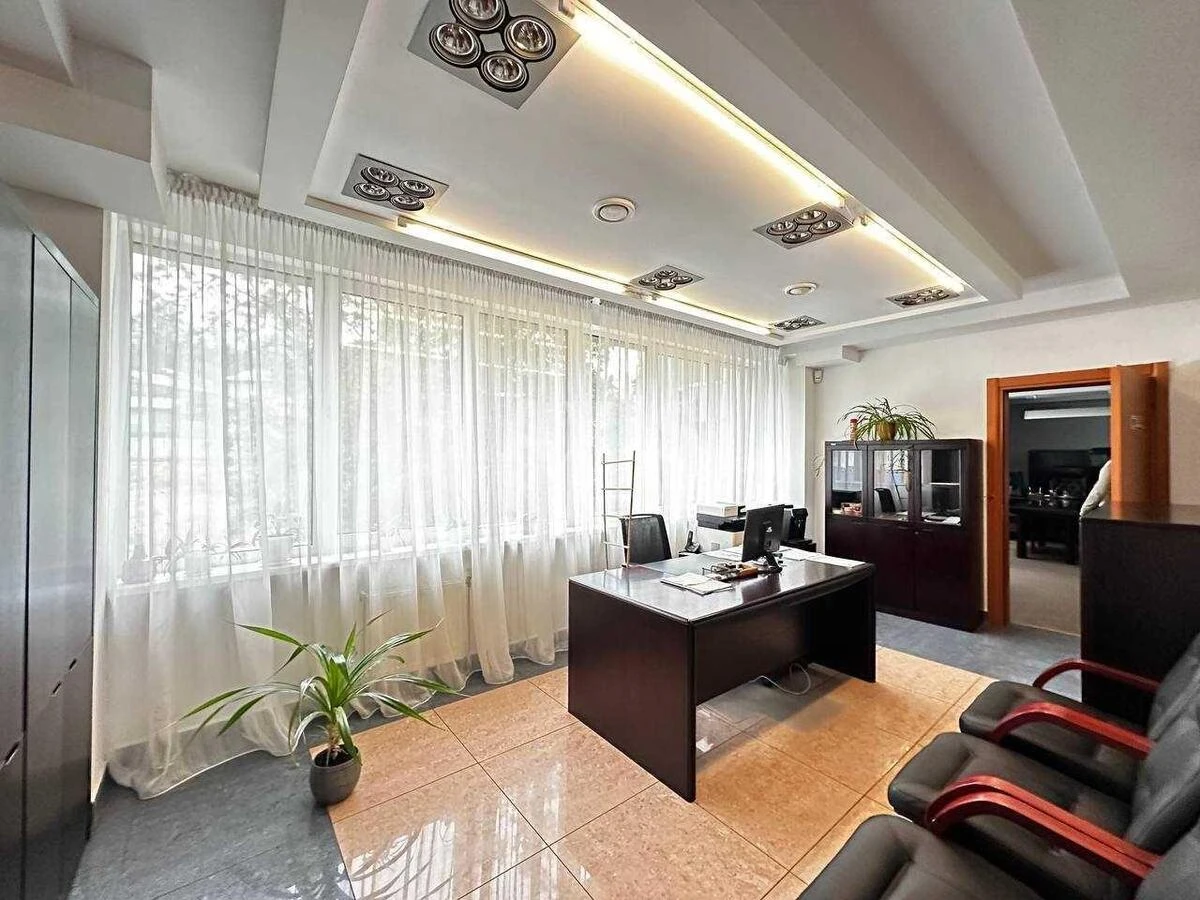 Office vul. Strutyns'kogo Sergija 8, 708m2625851