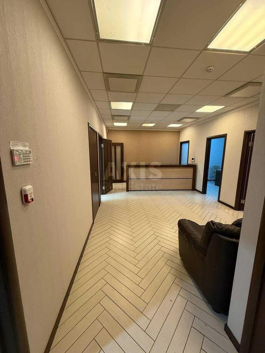 Office vul. Rustaveli Shota 44, 132m2647828