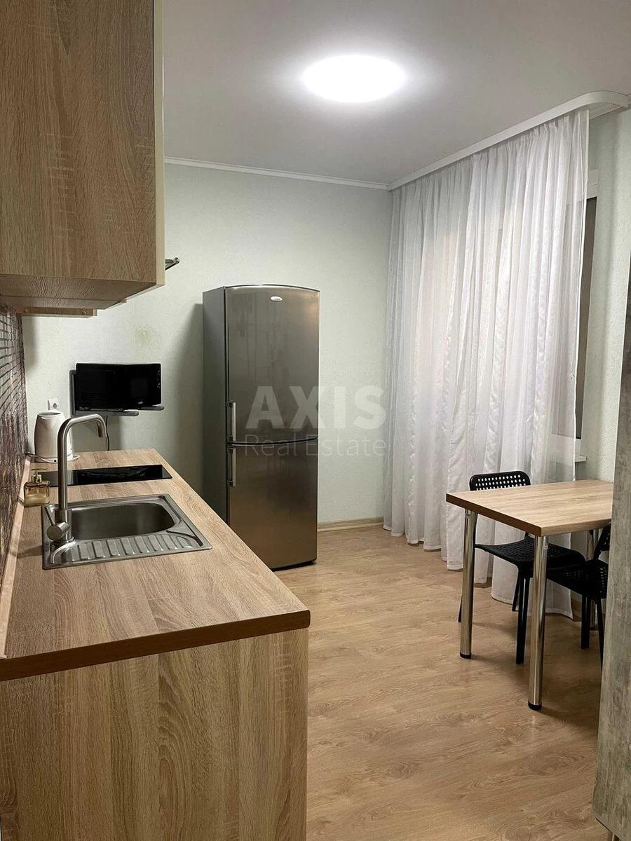 1к квартира пр-т Глушкова Академика 6696781