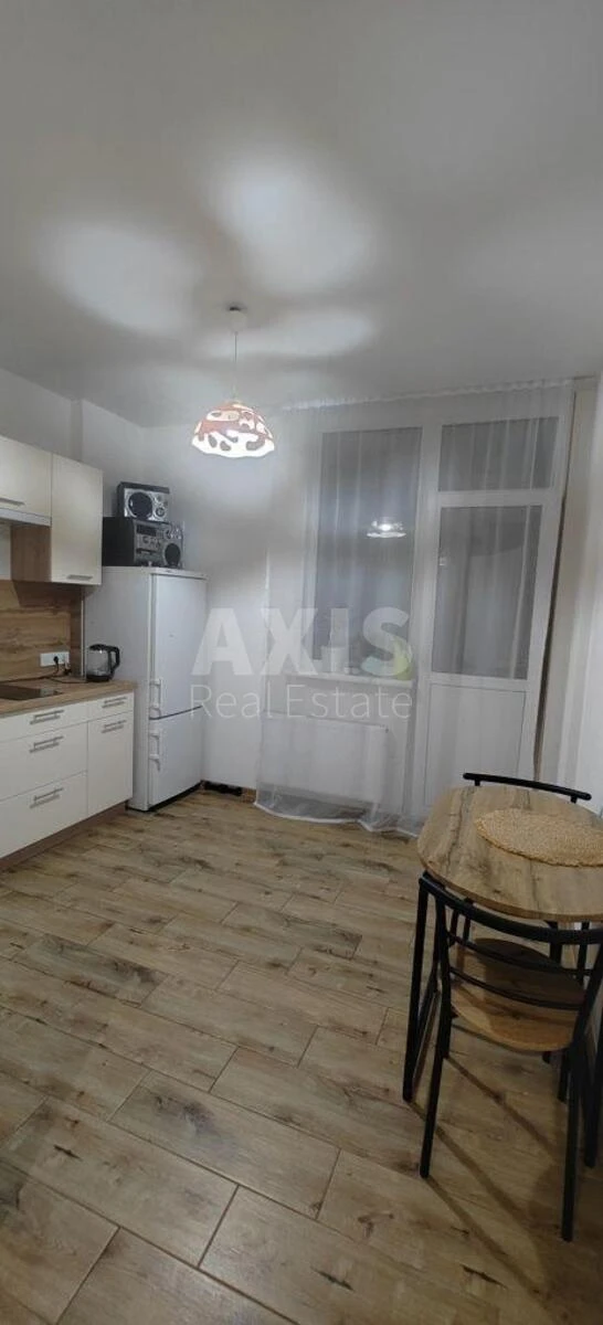 1к квартира ул. Рональда Рейгана 40682501