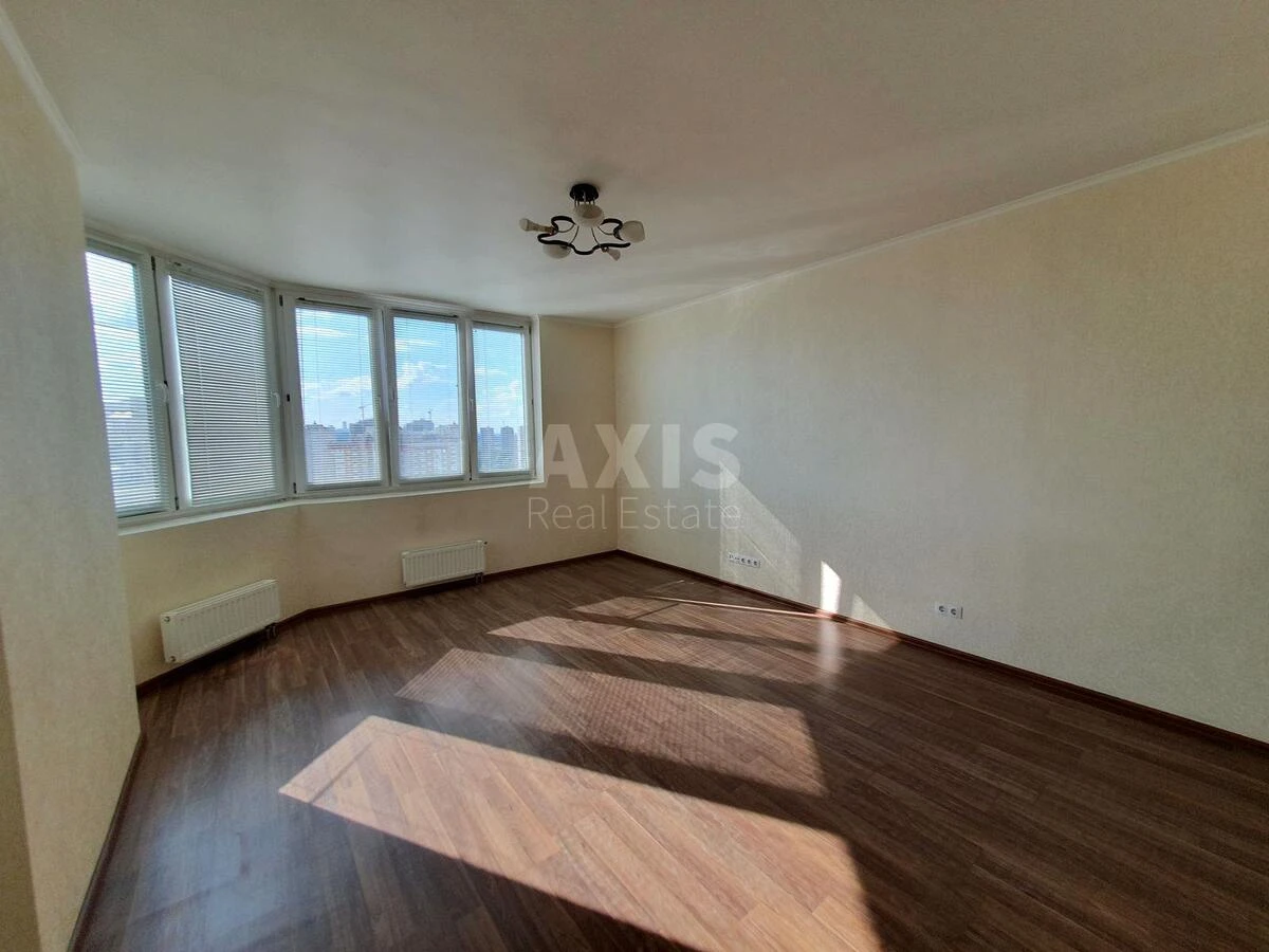 2к квартира ул. Ахматовой Анны 32/18655574