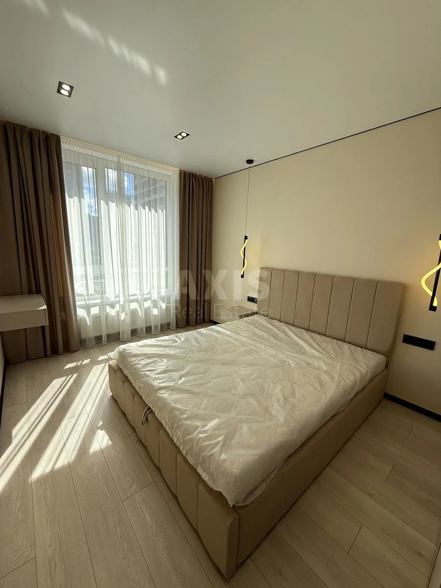 2k apartment vul. Oleksandra Olesja 27А687433