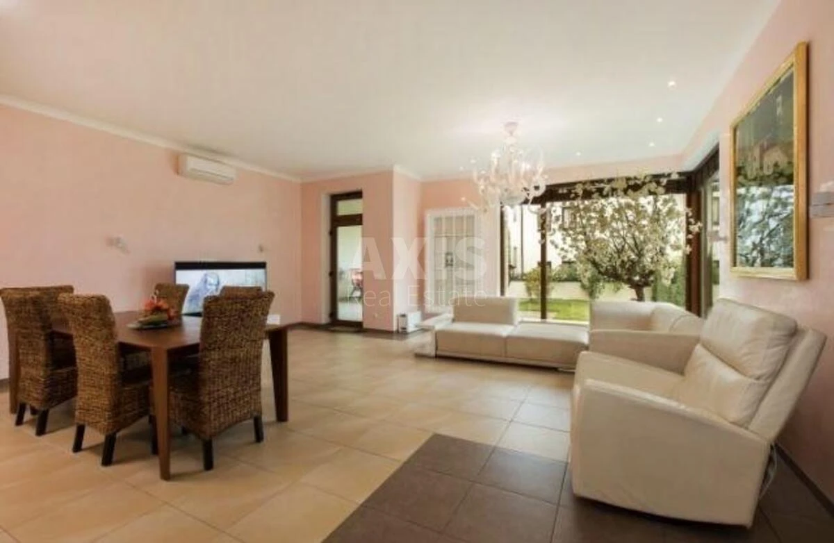 House vul. Sadova 8-a, 320m2, Kyiv city585934