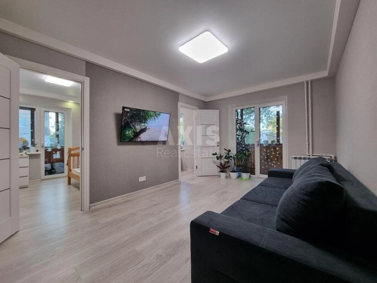 4k apartment vul. Ronalda Reyhana 20706642