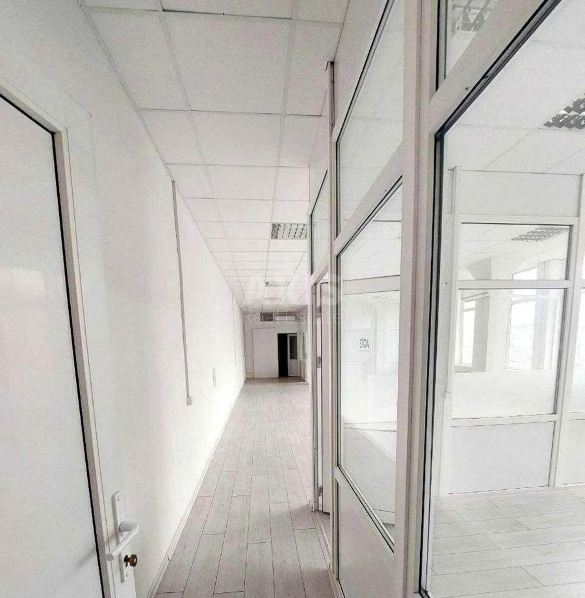 Office vul. Henerala Almazova 18/7, 133m2659362