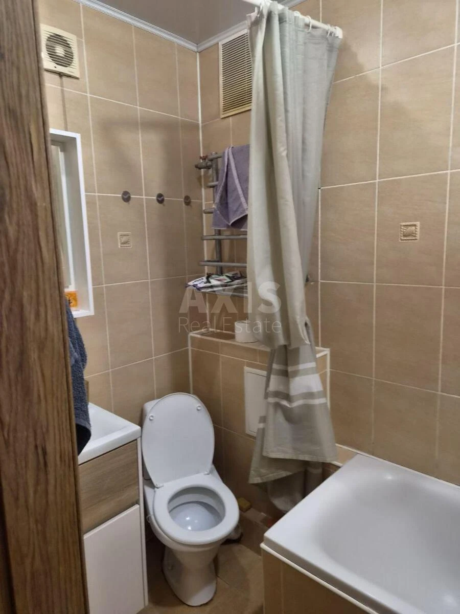 2k apartment pr-t Berestejskij 58719834