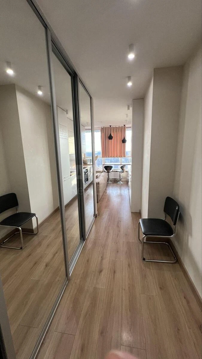1k apartment vul. Petropavlivs'ka 40690378