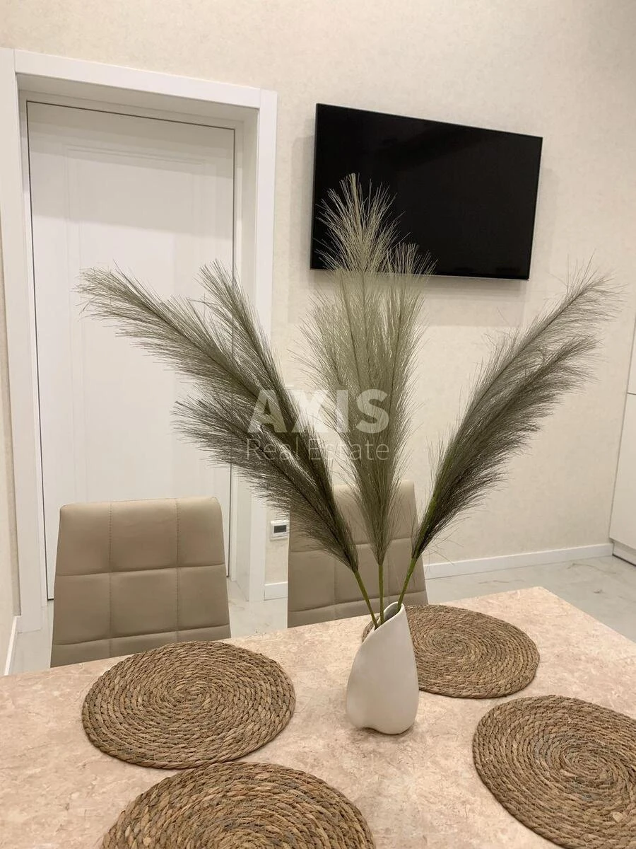 3k apartment vul. Tarasivs'ka 8594280