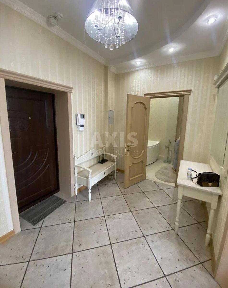 3k apartment vul. Sichovyh Stril'civ 52А7137120