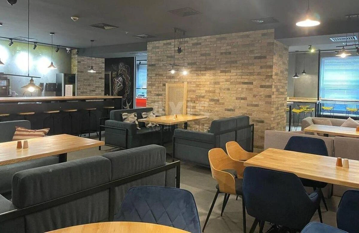 Office vul. Novokostjantynivs'ka 18, 635m2651155