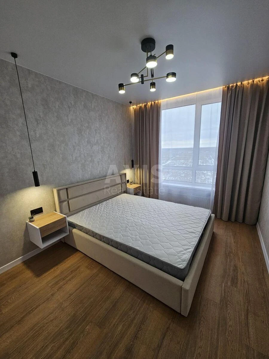 1k apartment vul. Oleksandra Olesja 27А666687