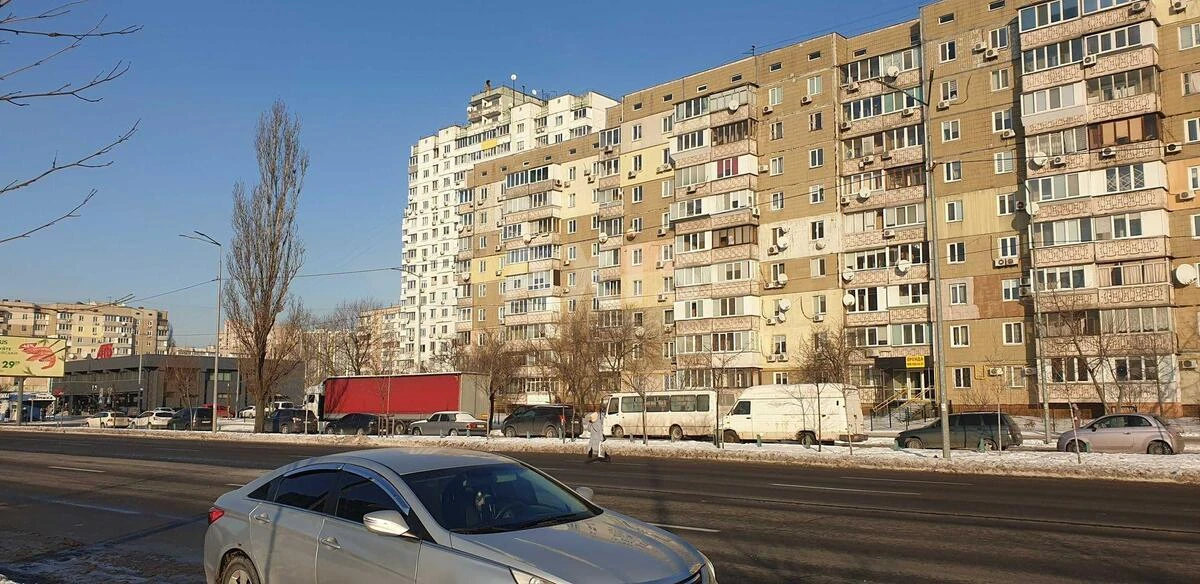 Объект торговли ул. Ревуцкого 35, 77м2648880