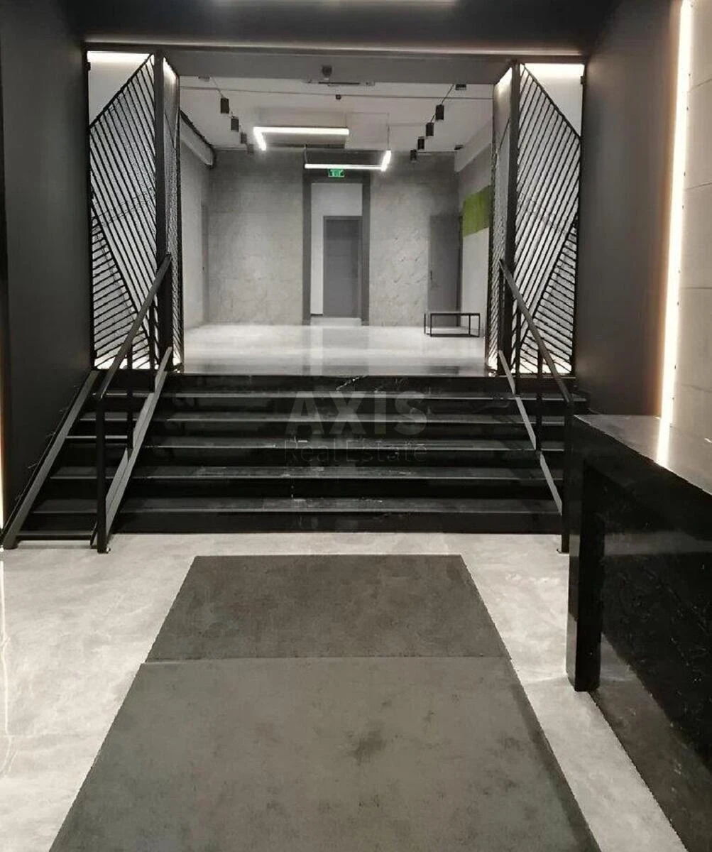 Office bul. Lesi Ukrai'nky 26, 380m2532572