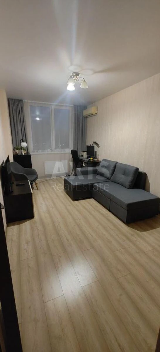 1к квартира ул. Рональда Рейгана 40682502