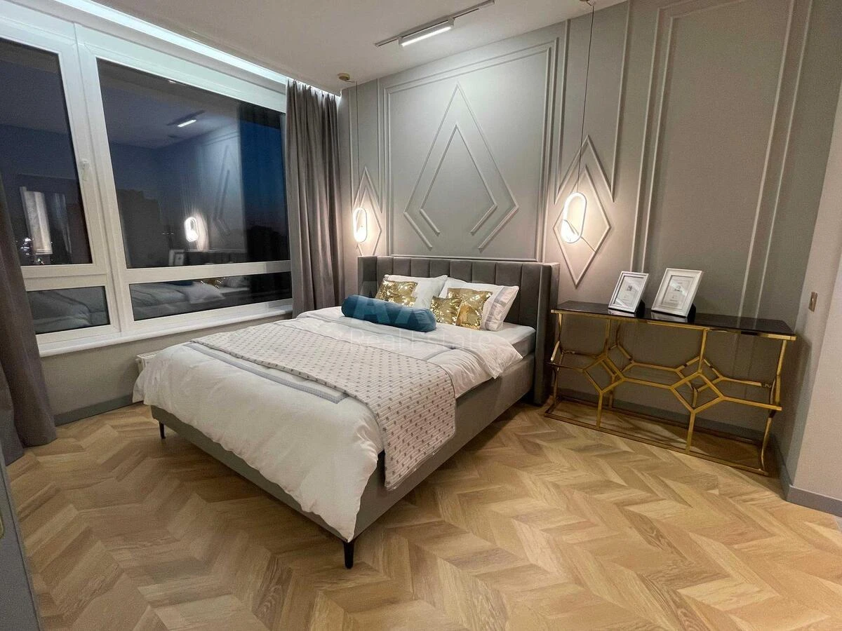 1k apartment prov. Uzhgorods'kyj 4/17140210