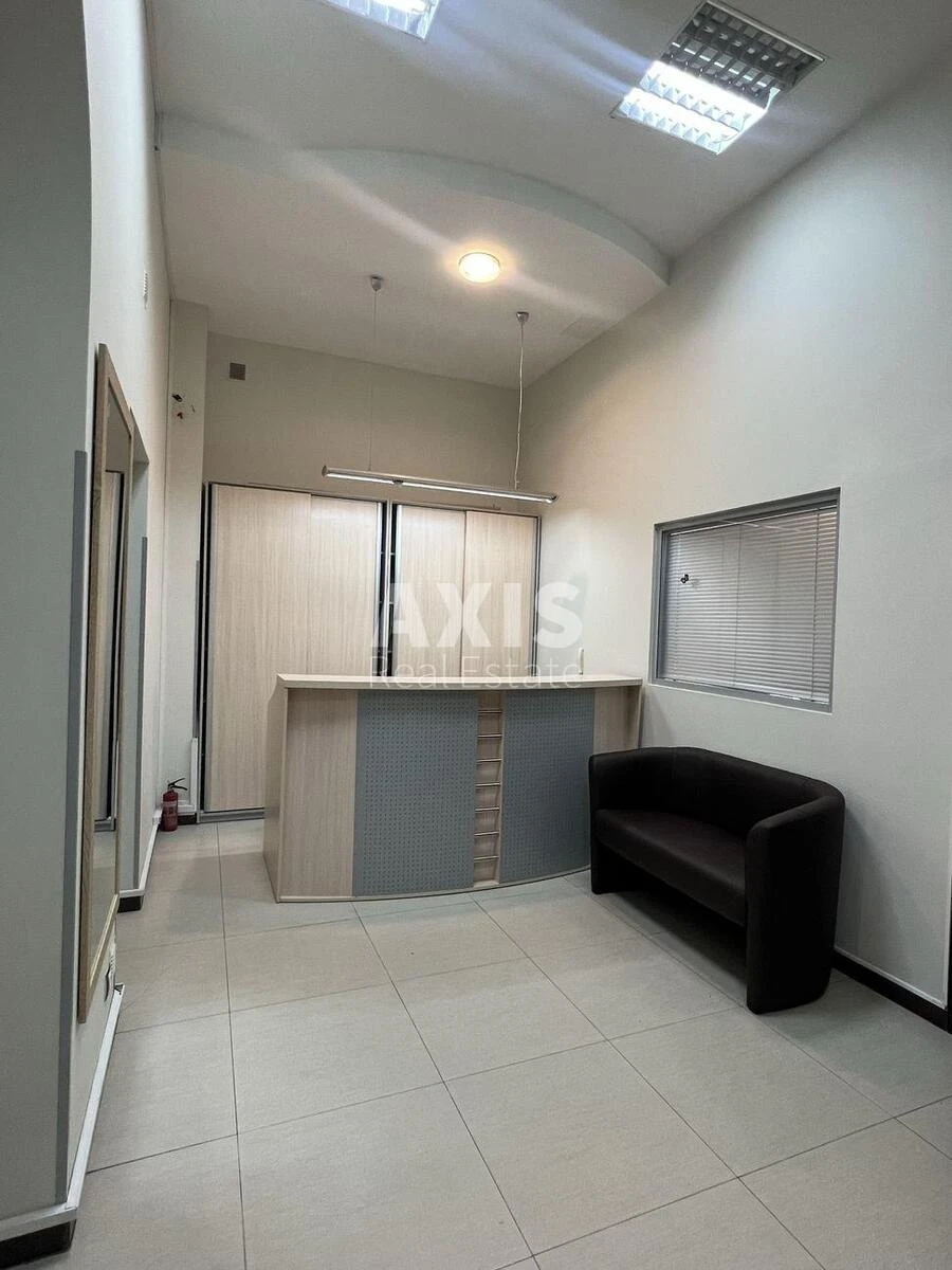 Office vul. Rustaveli Shota 1, 100m2554182