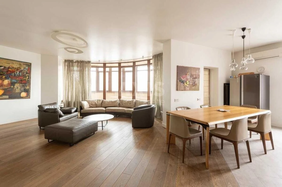 4k apartment vul. Zhyljans'ka 59670650