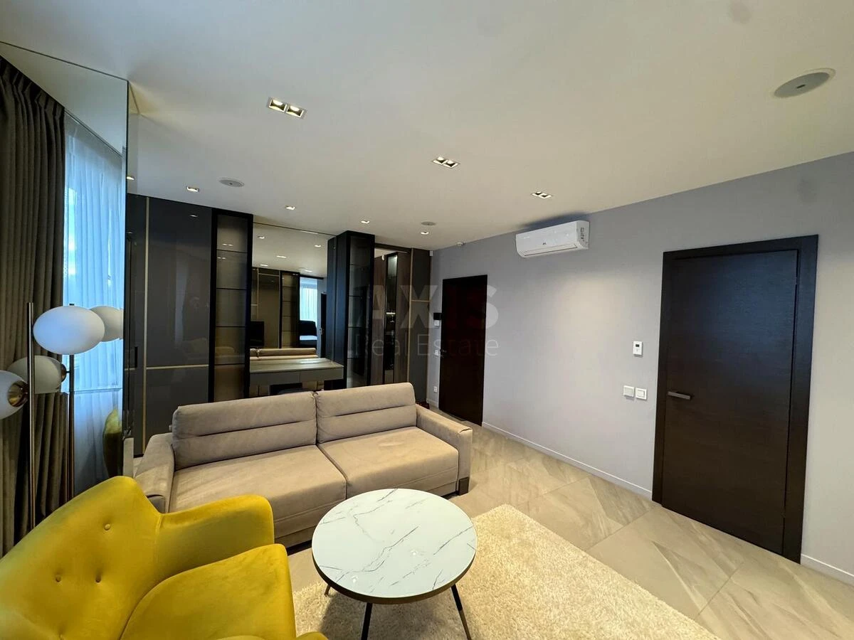 2k apartment vul. Antonovycha 747032911
