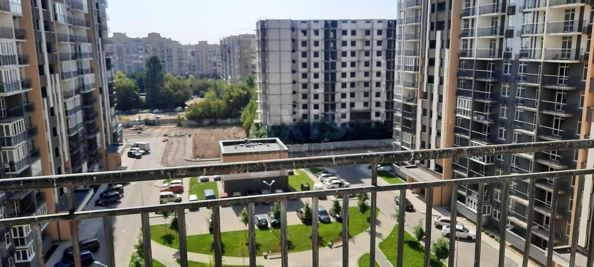 1к квартира ул. Заболотного Академика 148В672898