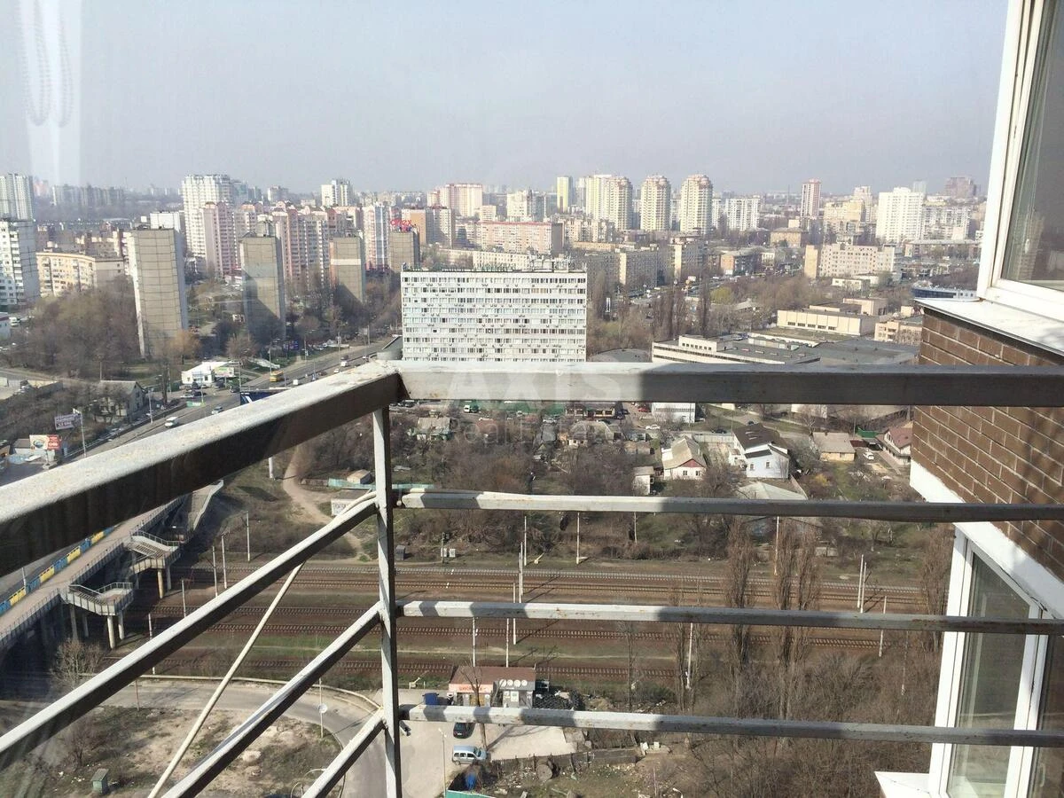 2k apartment bul. Chokolivs'kyj 42А6421010