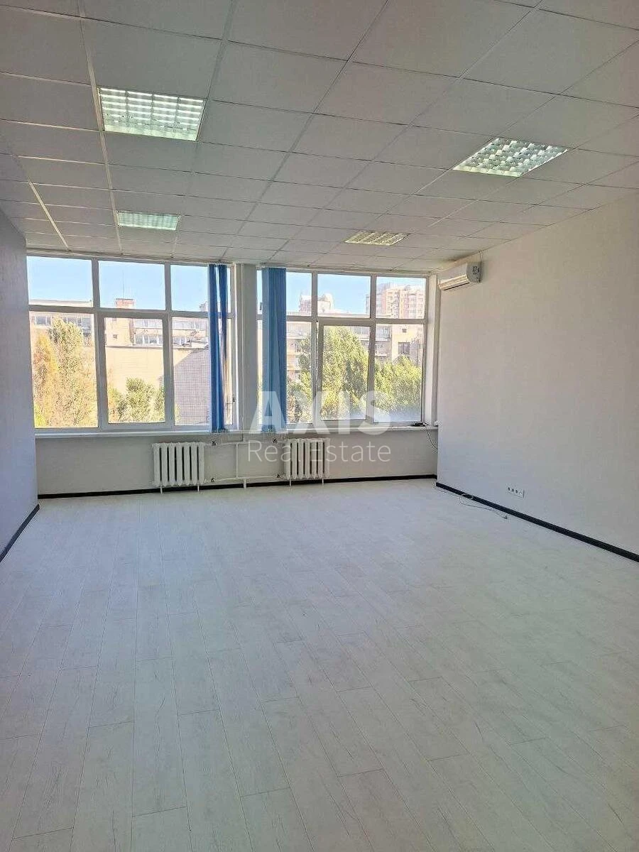 Office vul. Henerala Almazova 18/7, 46m2602060